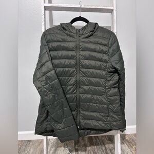 Old Navy - Women’s Active Puffer Jacket